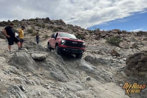 driving-new-chevrolet-zr2-trucks-through-king-of-the-hammers-2024-01-11_17-00-50_022897